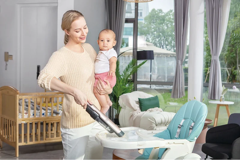 BLACK & DECKER 12V Brushless Hand Vacuum Rose Gold