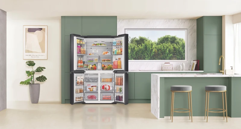 Samsung 636L AI Family Hub Refrigerator