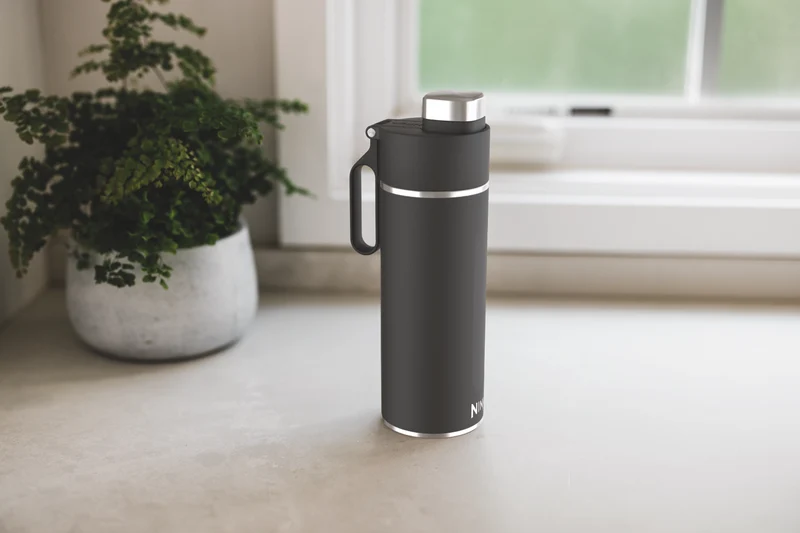 Ninja Thirsti 700ml Travel Bottle Onyx Black