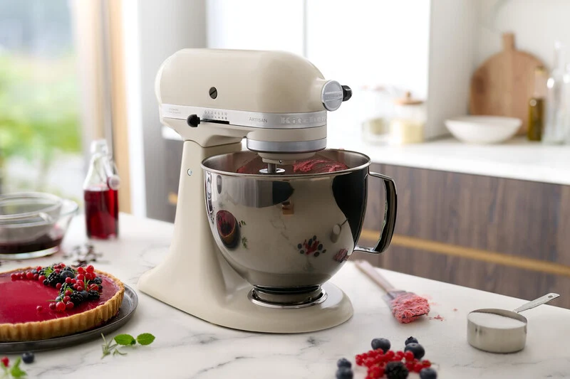 KitchenAid 4,8 L 5KSM175 Artisan Küchenmaschine Pastalover mit 3-in-1 Nudelvorsatz