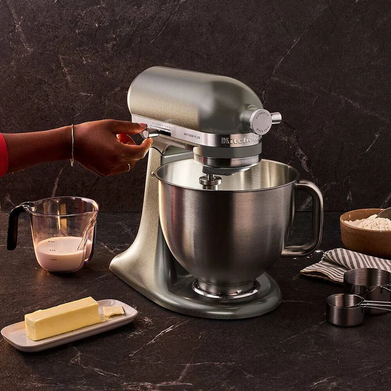 KitchenAid 4,7 L 5KSM50 Artisan Plus Küchenmaschine Meatlover mit Metallfleischwolf + Spritzgebäckvorsatz