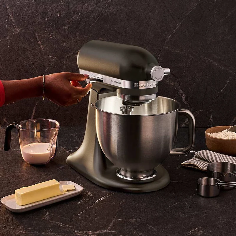 KitchenAid 4,7 L 5KSM50 Artisan Plus Küchenmaschine Meatlover mit Metallfleischwolf + Spritzgebäckvorsatz